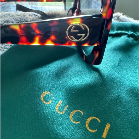 GUCCI sunglasses - Picture 4 of 10